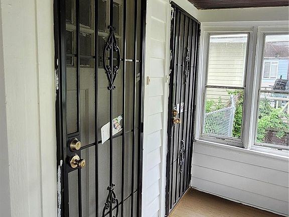 4th image of 1639 Avalon Rd