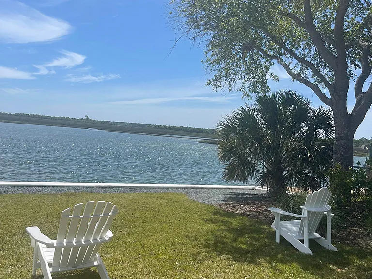 322 Causeway Dr #306 — Photo 42