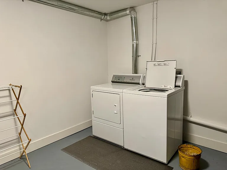 Unit Photo