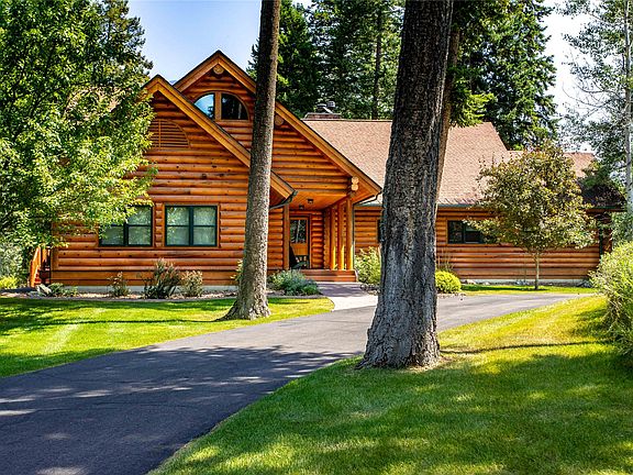 3rd image of 20 Wood Ridge Dr
