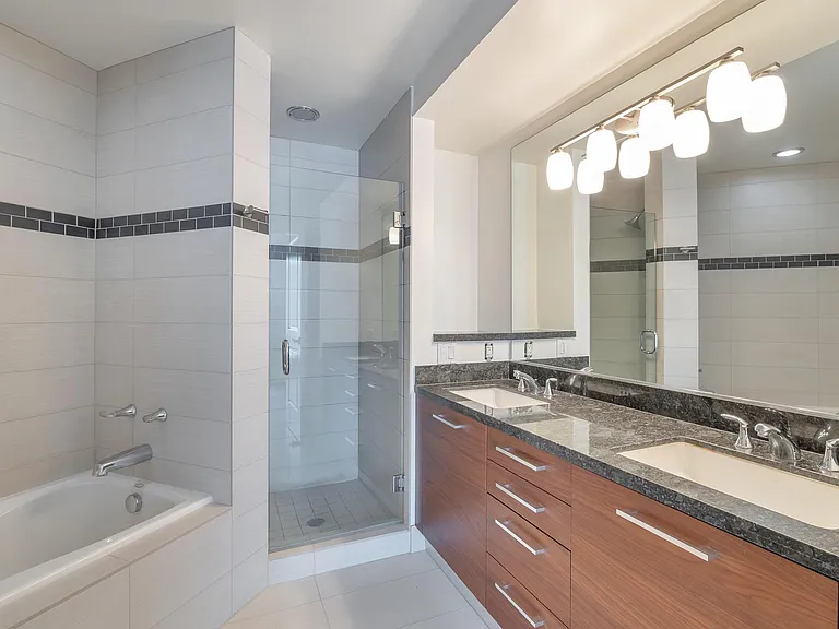 1920 4th Ave #810 — Photo 6