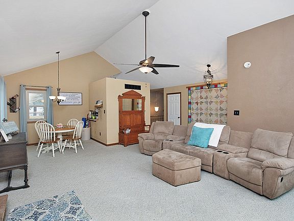 5th image of 57217 Sequoia Dr