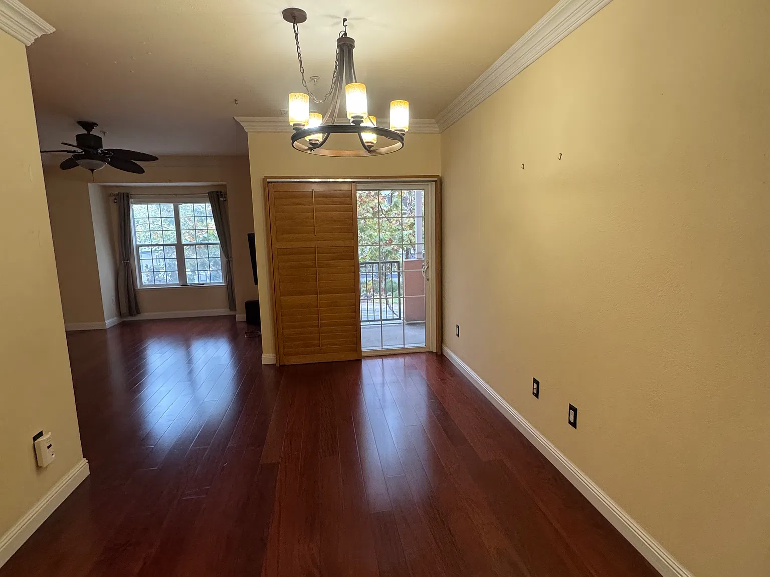 3 bed, 1681 sqft, $4,650 — Photo 3