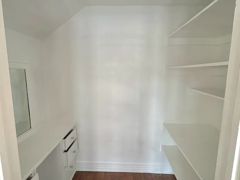 3901 W 8th St #A — Photo 11