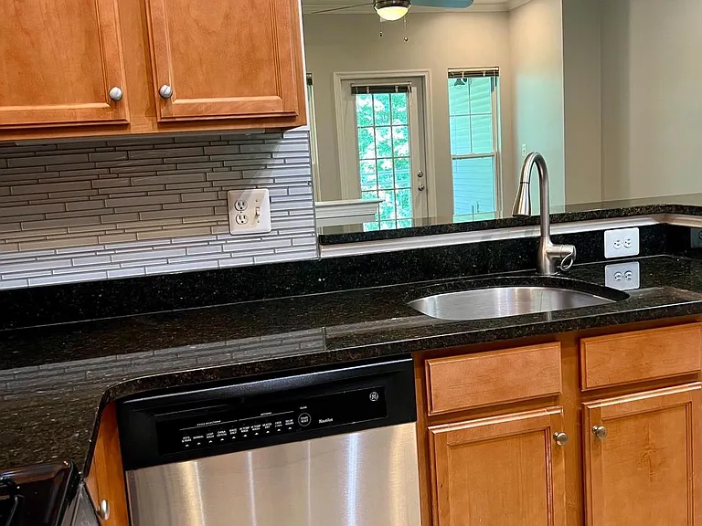 1509 N Point Dr #303 — Photo 11