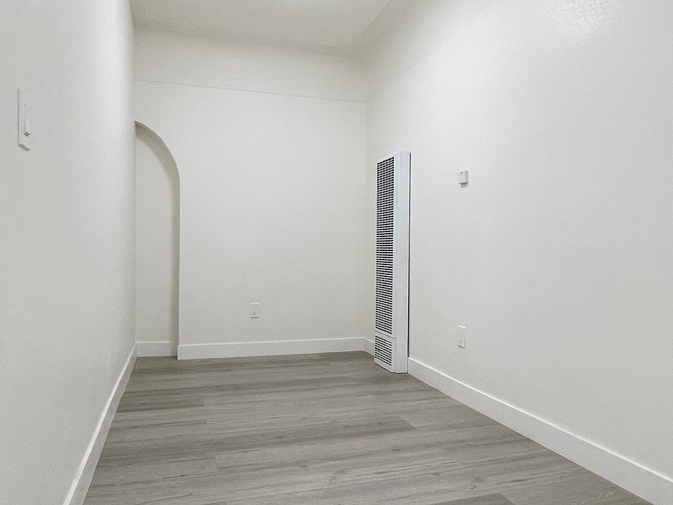 1st image of 411 E Santa Clara St