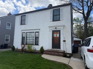 4350 Silsby Rd, University Heights, OH 44118