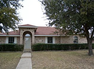 721 Deloach Dr, Cedar Hill, TX 75104