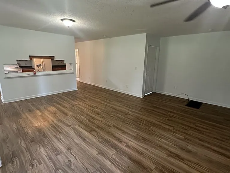 6250 W Highway 136 — Photo 3
