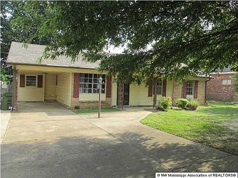 1st image of 2324 Carrolton Dr