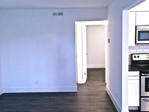 5th image of 7204 Southwest Ave APT A