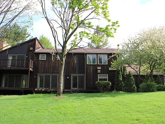 4th image of 7029 Lindenmere Dr