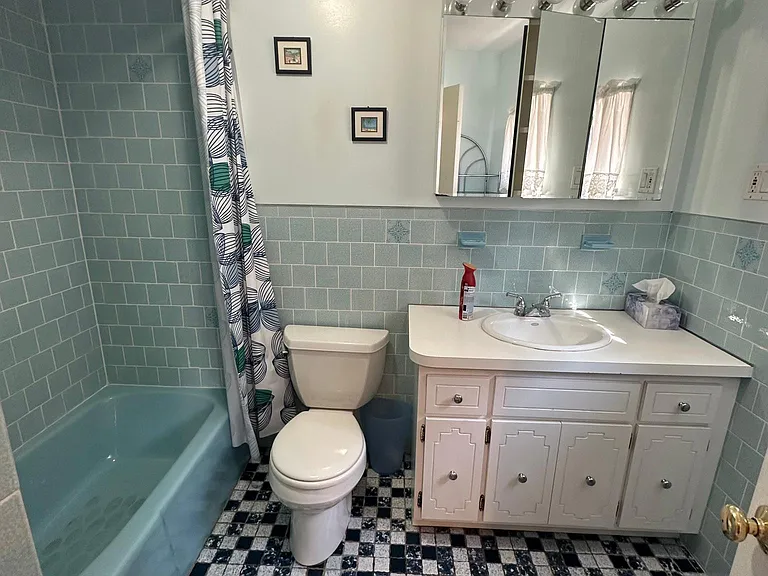 33 Knowlton St #B — Photo 10
