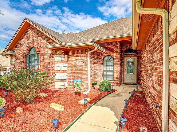 5th image of 314 Casas Del Norte St