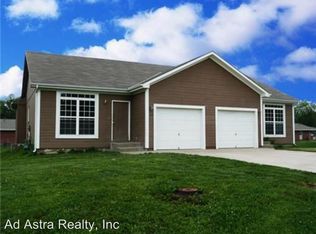 209 Pendleton Ave, Wellsville, KS 66092