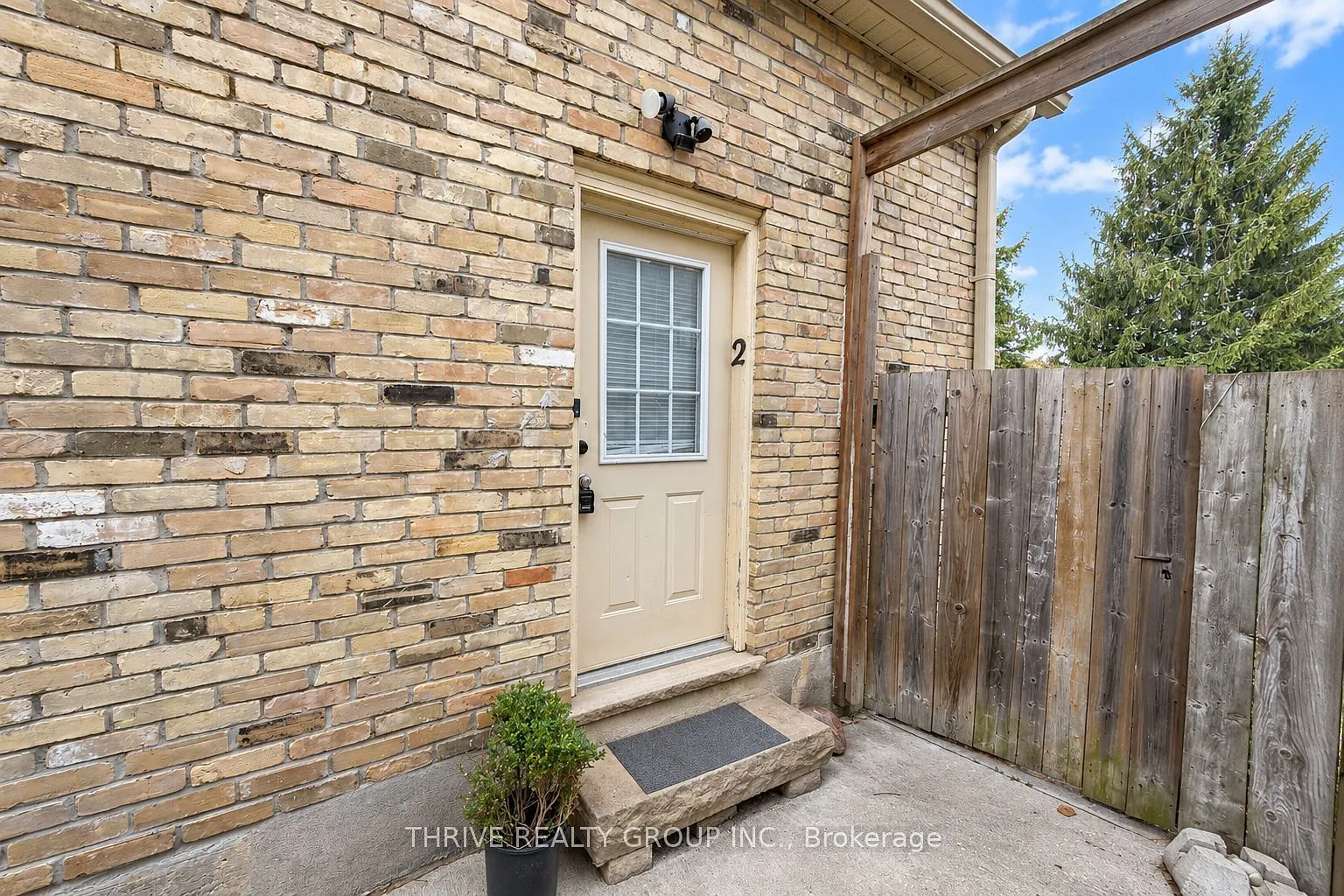 2 bed, $2,000 — Photo 3