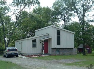 2409 S Dye Rd, Flint, MI 48532