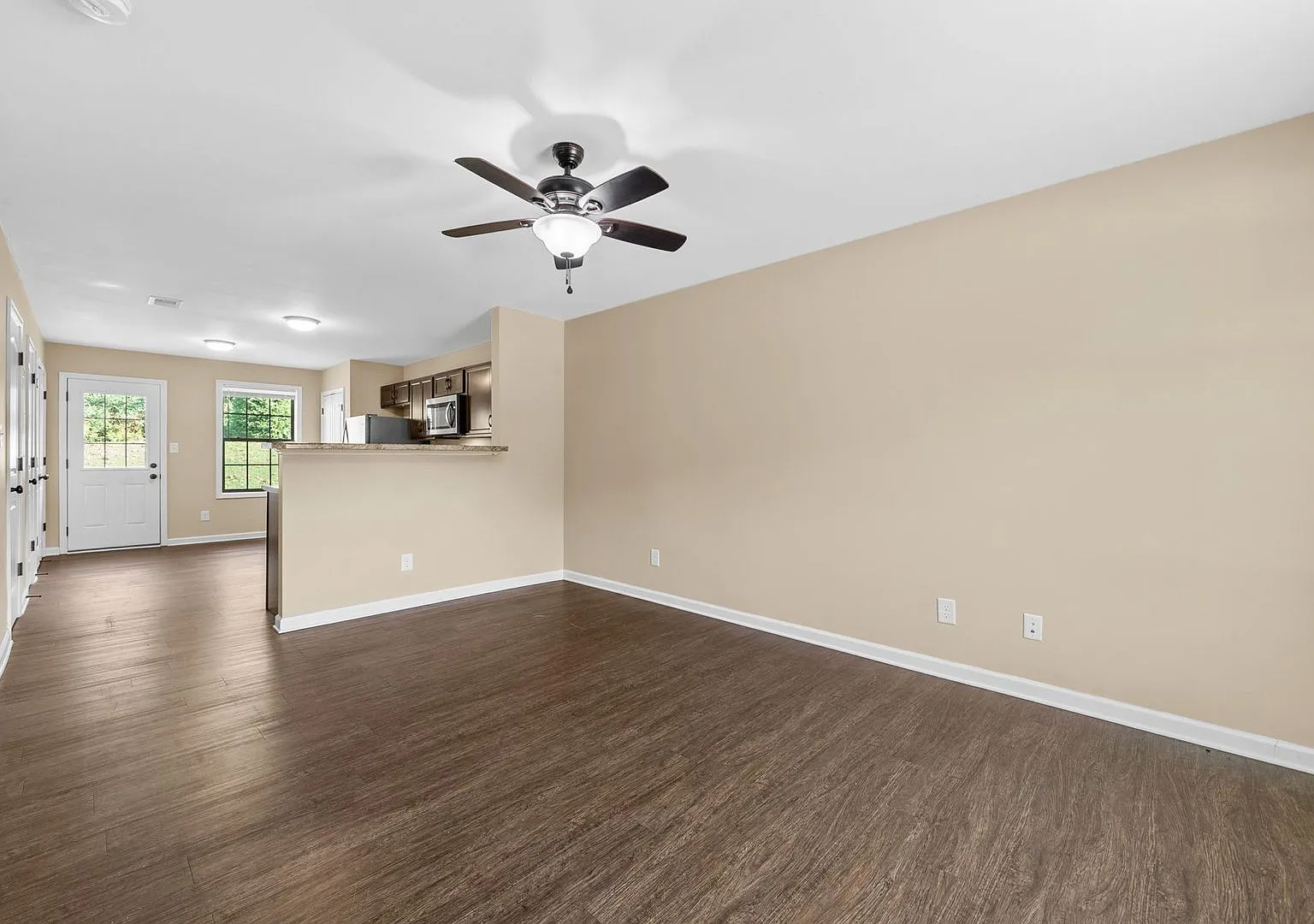 161 Center Pointe Drive — Photo 3