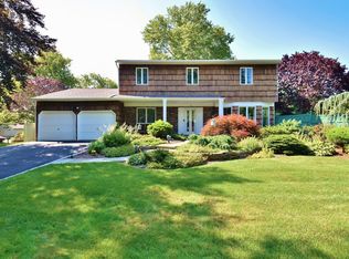 2 Verton Ct, East Northport, NY 11731