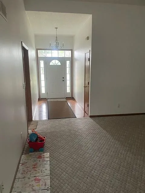 5 bed, 3064 sqft, $2,800 — Photo 4