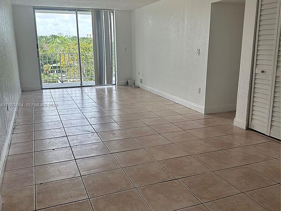 3rd image of 1805 Sans Souci Blvd APT 404