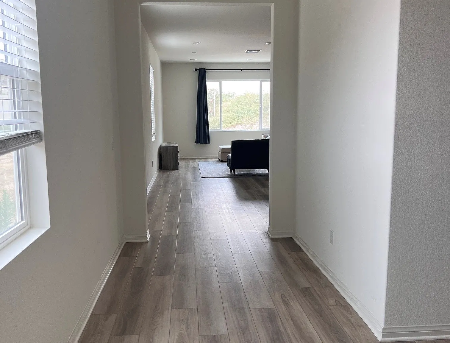 4 bed, 2206 sqft, $3,850 — Photo 3