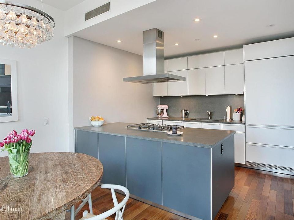 1st image of 101 Warren St #7I