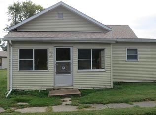 404 E Wall St, Worden, IL 62097