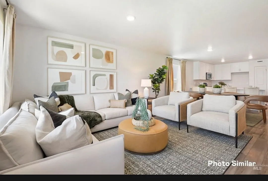4 bed, 1874 sqft, $2,500 — Photo 2