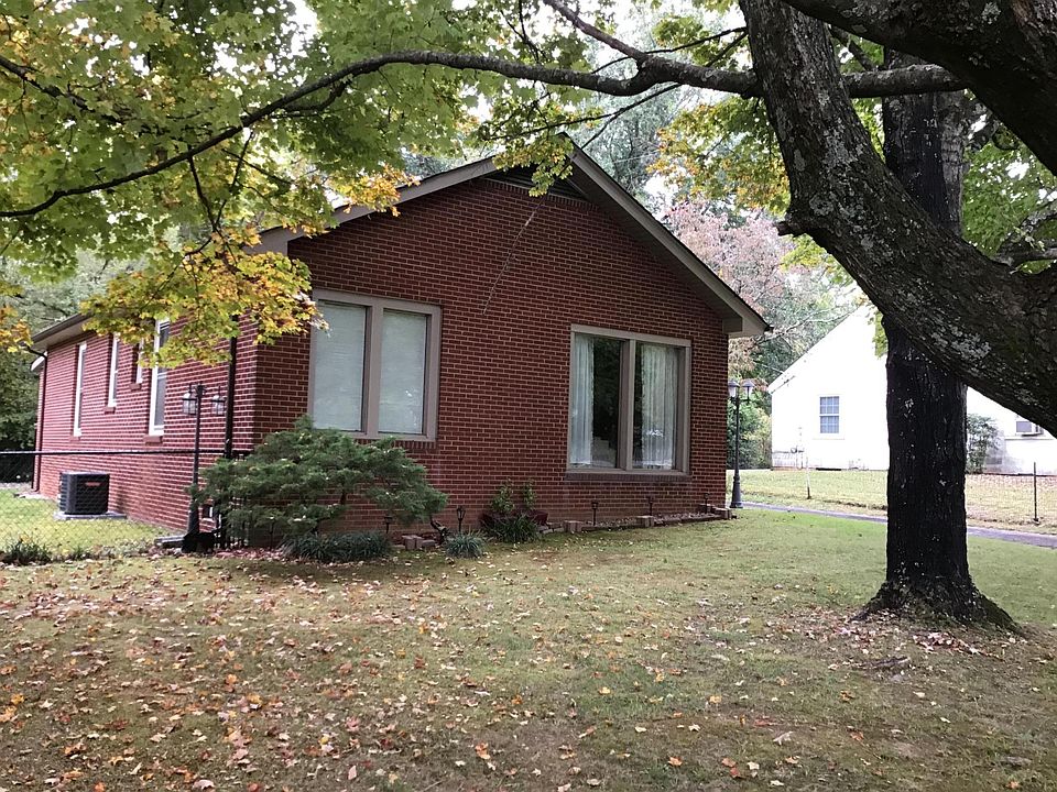 1st image of 4402 Woodlawn Pike