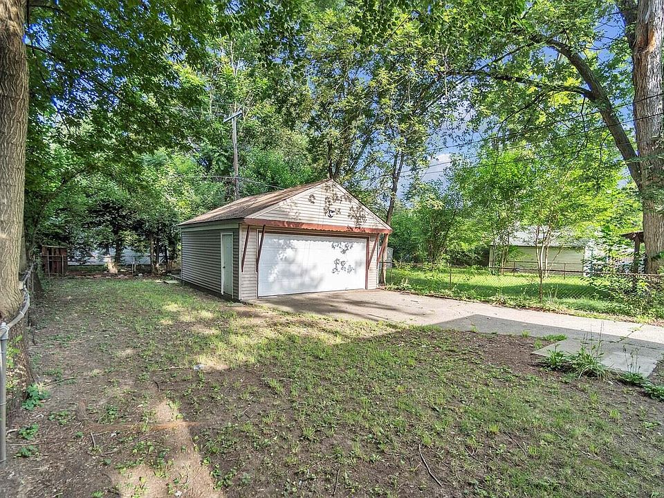 18491 Brady, photo 22
