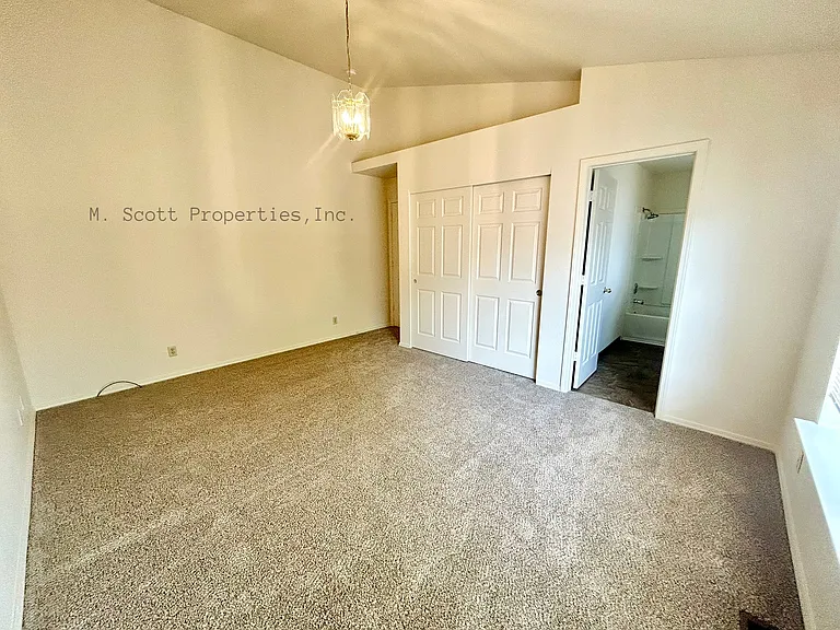 1449 N Marion Russell Dr — Photo 12