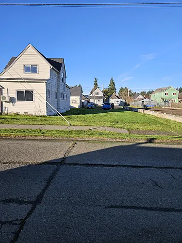 1111 Chenault Ave Photo 1