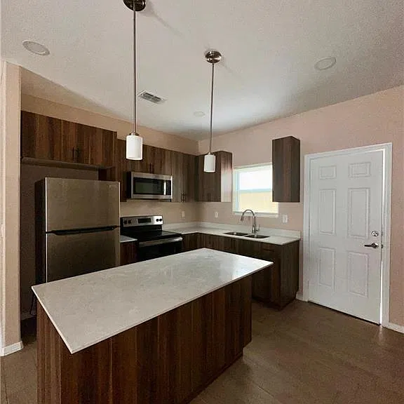 3109 W Kenwood St #1 — Photo 4