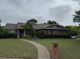 1032 December Dr, Hewitt, TX 76643