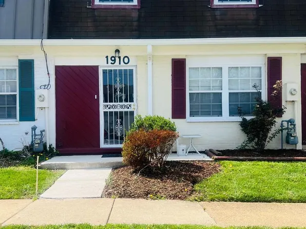 1910 Village Green Dr Unit F-163, Landover, MD 20785
