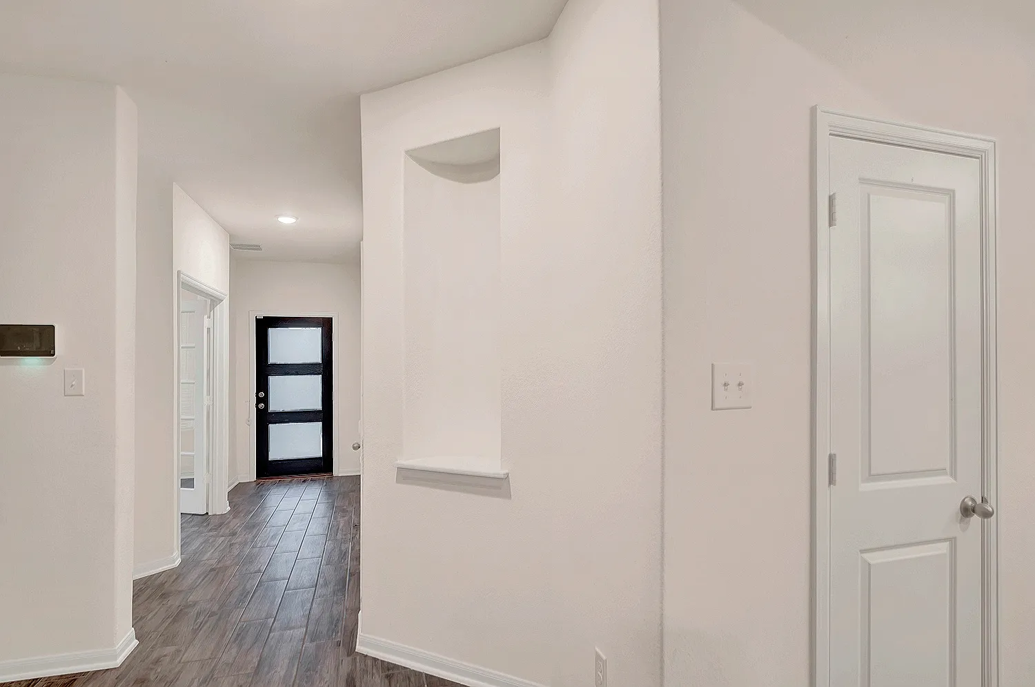 4 bed, 3.5 bath, $3,200 — Photo 4