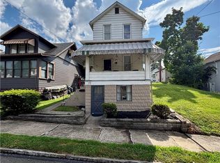 209 Crest Ave, Charleroi, PA 15022
