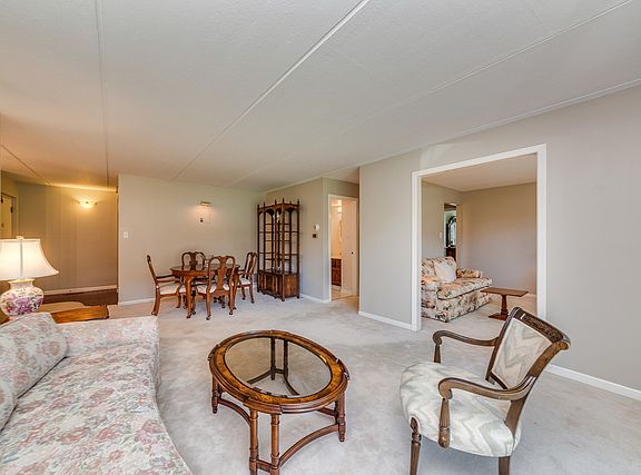 5th image of 6217 Canterbury Ln Unit A