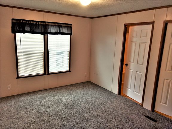 4th image of 436 Tanglewood Dr #75