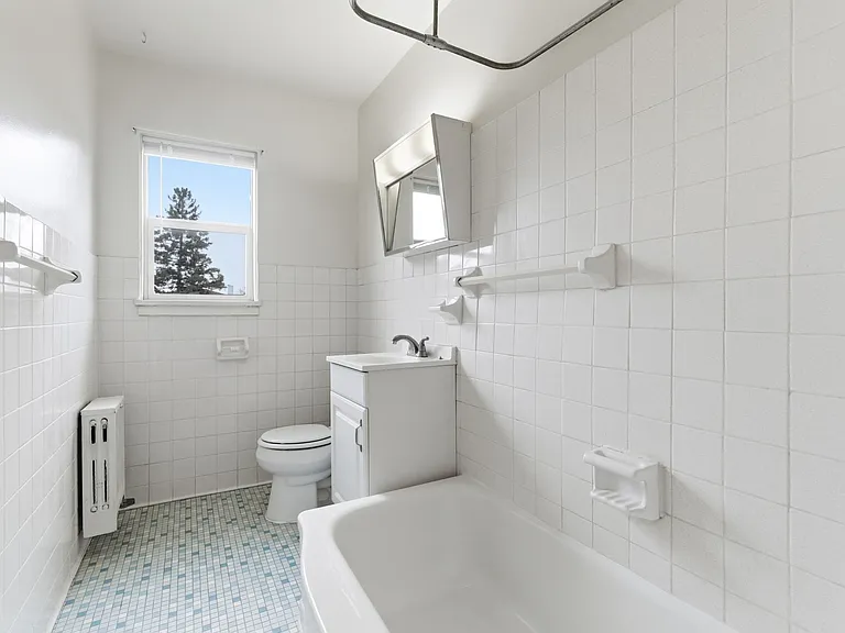 Welcome to Central Lakes of Uptown, where modern amenities meet inviting comfort. This beautifully designed bathroom features sleek finishes and a bright, airy atmosphere. Enjoy your ideal living space today Aaa schedule a tour!