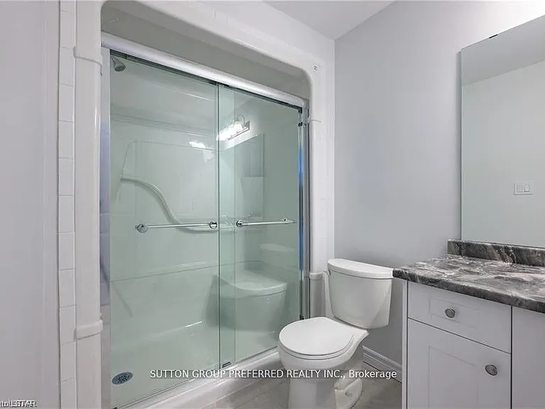 375 Kennington Way — Photo 19