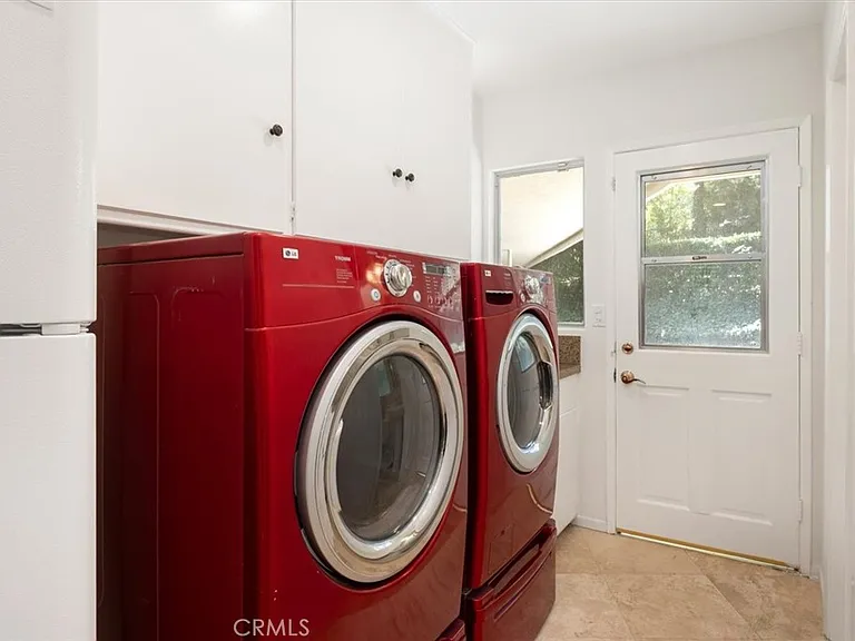3969 Longridge Studio Ctr — Photo 27