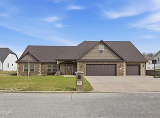 1901 Cattails Dr, Joplin, MO 64801