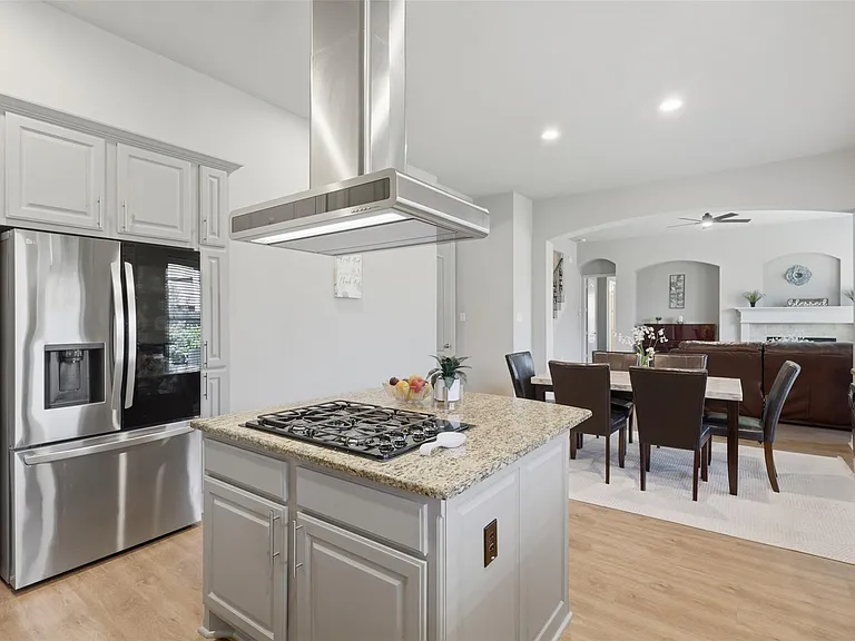 18800 N Bee Cave Springs Cir — Photo 15