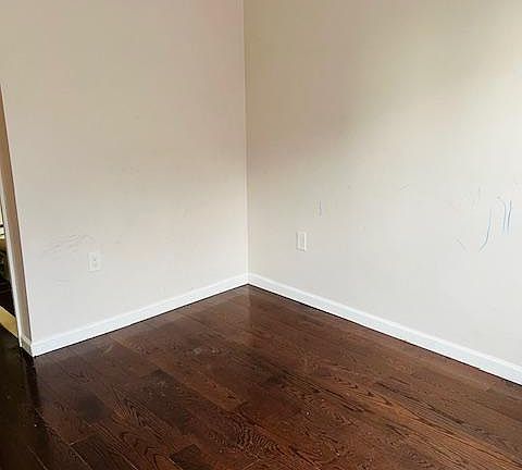 5th image of 639 South St #2