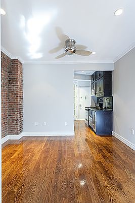 3rd image of 134 Orchard St APT 6