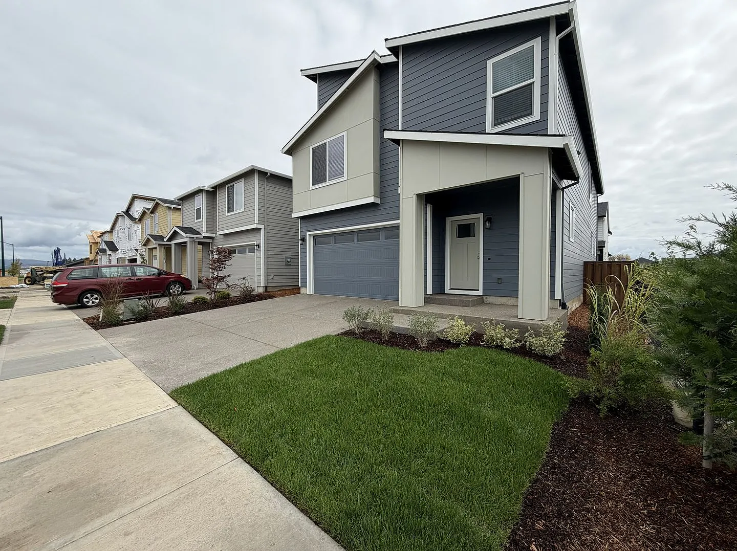 Brand-New Forest Grove 5 Bedroom Home with Main-Level Bedroom, Loft, Modern Kitchen & Spacious Li... — Photo 3