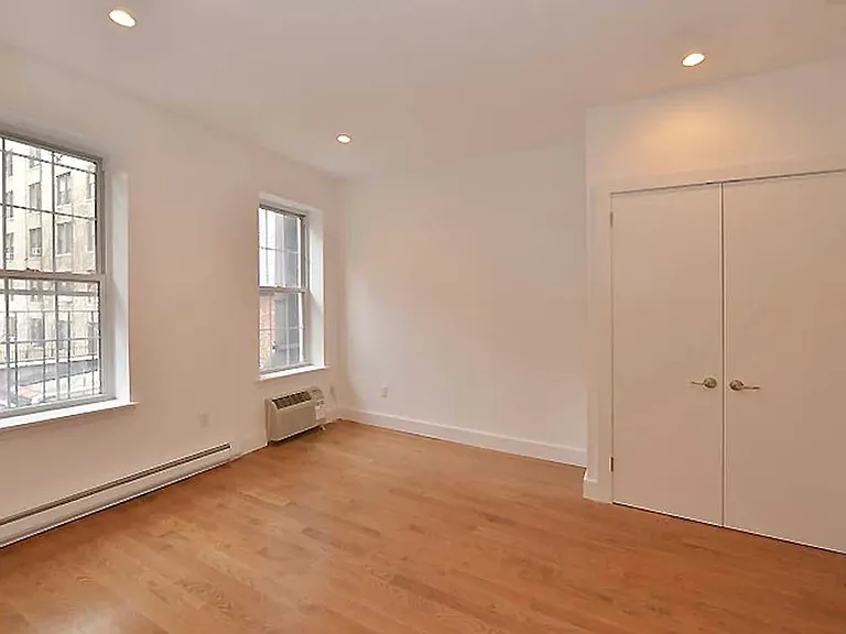 1355 2nd Ave #3C — Photo 5
