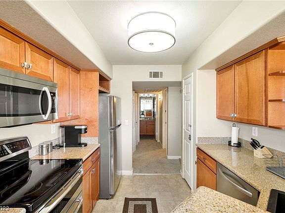 5th image of 4400 S Jones Blvd Unit 2001